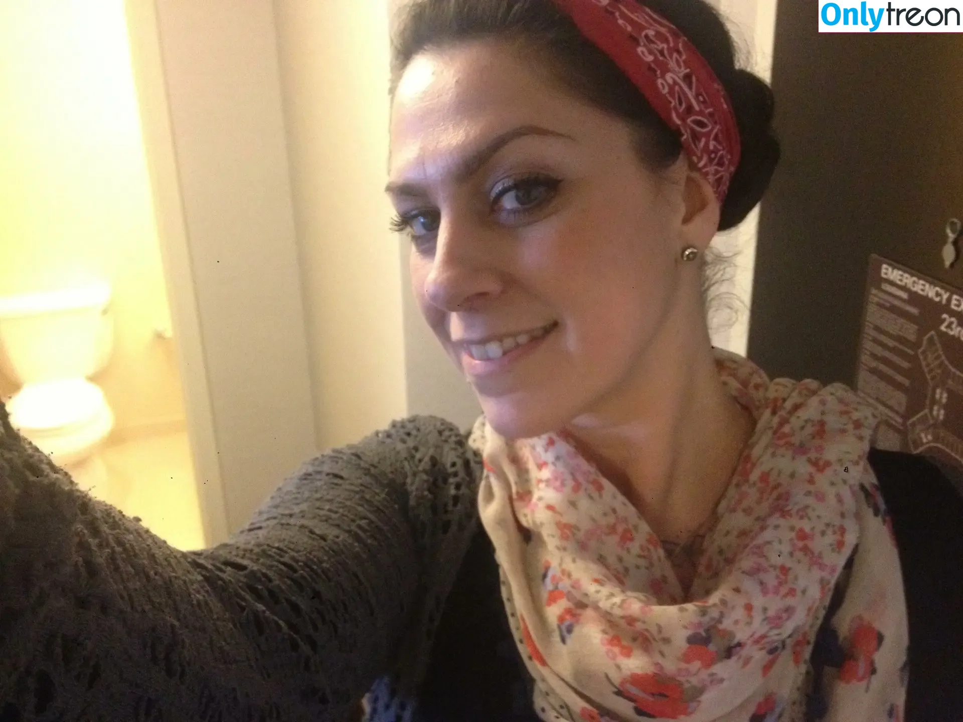 Danielle Colby nude photo #0141 (DanielleColby / daniellecolbyamericanpicker)