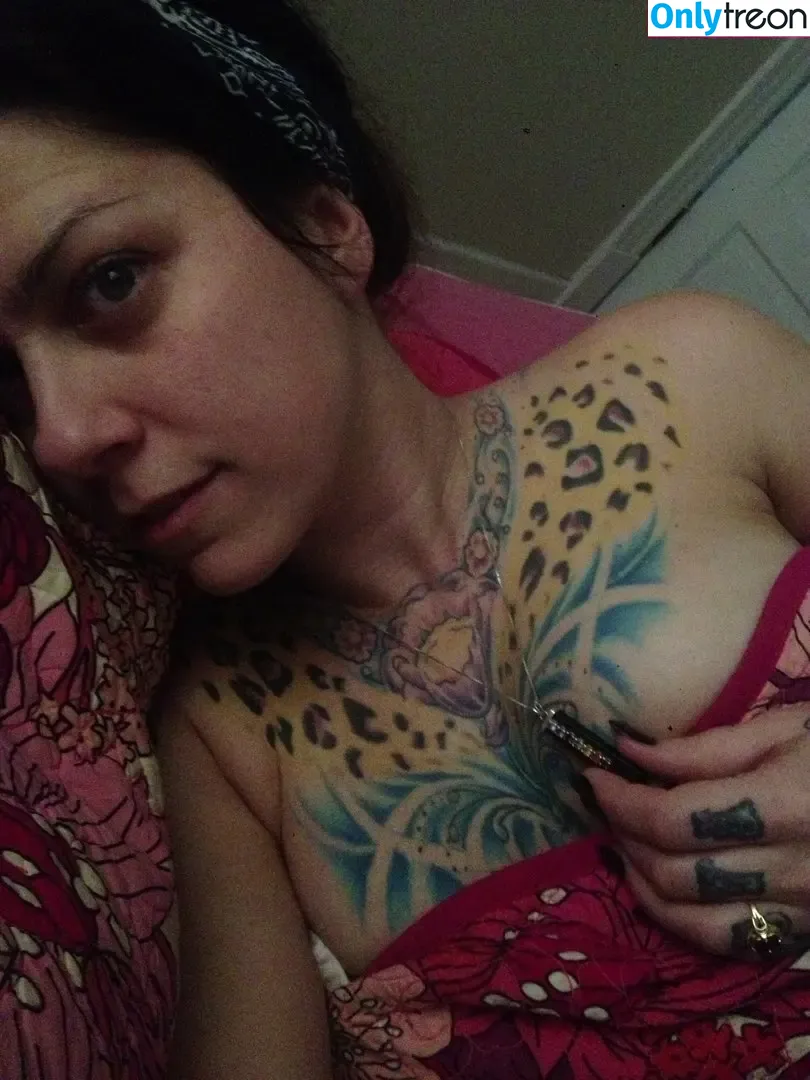 Danielle Colby nude photo #0154 (DanielleColby / daniellecolbyamericanpicker)