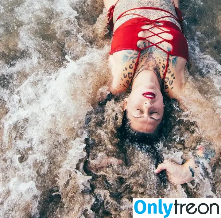 Danielle Colby nude photo #0216 (DanielleColby / daniellecolbyamericanpicker)