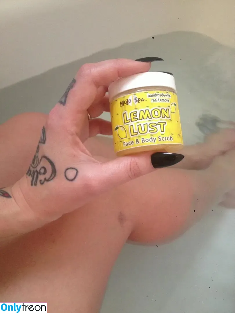 Danielle Colby nude photo #0237 (DanielleColby / daniellecolbyamericanpicker)