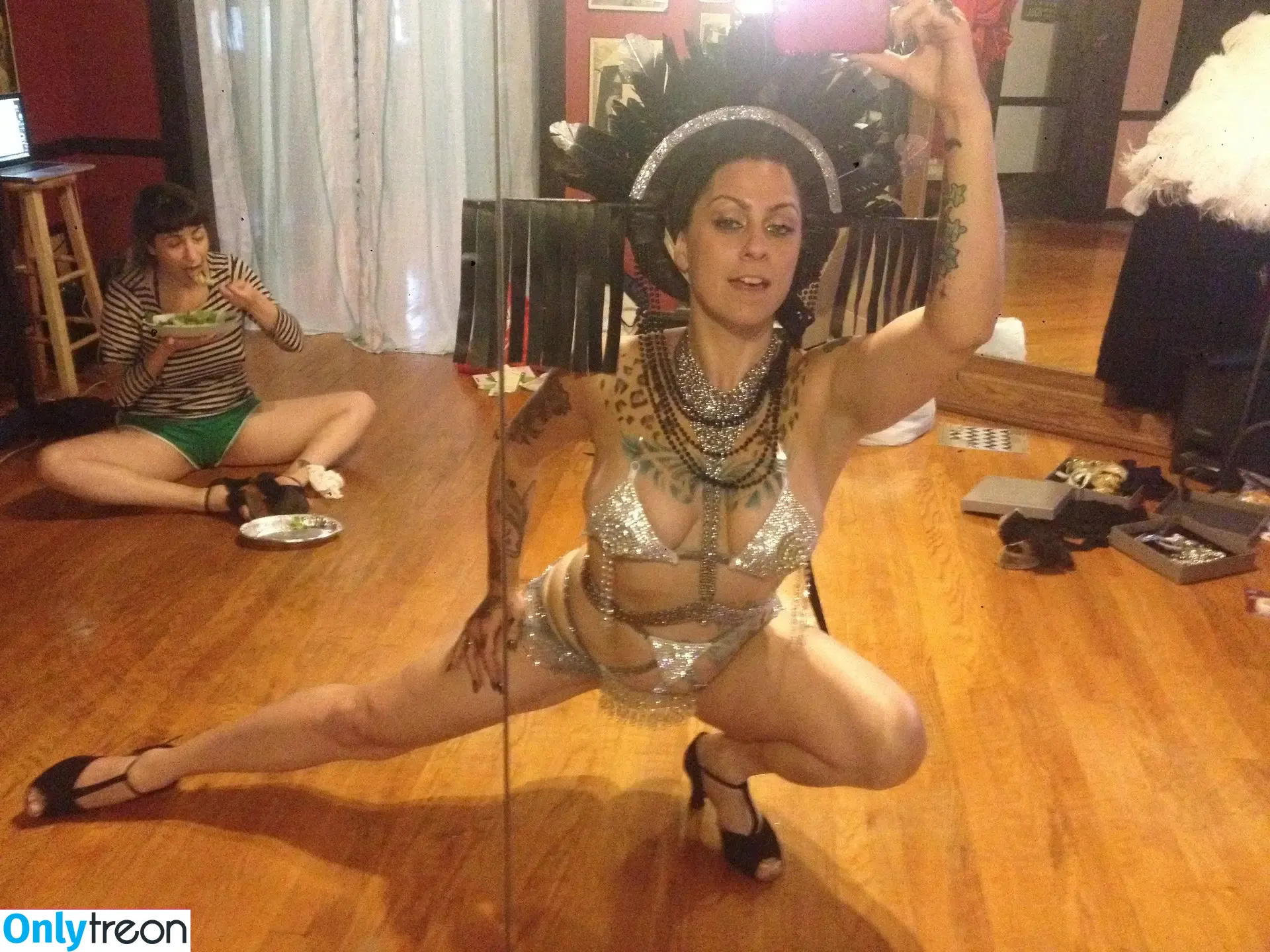 Danielle Colby nude photo #0238 (DanielleColby / daniellecolbyamericanpicker)