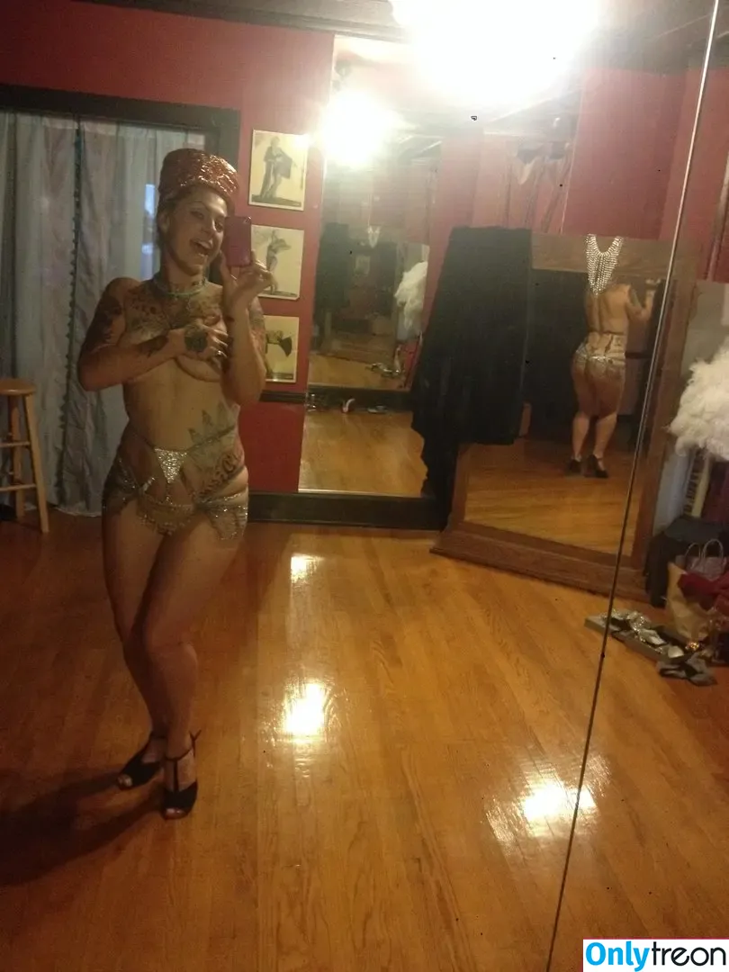 Danielle Colby nude photo #0241 (DanielleColby / daniellecolbyamericanpicker)