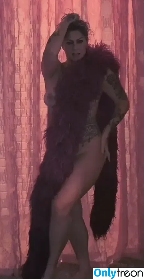 Danielle Colby nude photo #0458 (DanielleColby / daniellecolbyamericanpicker)