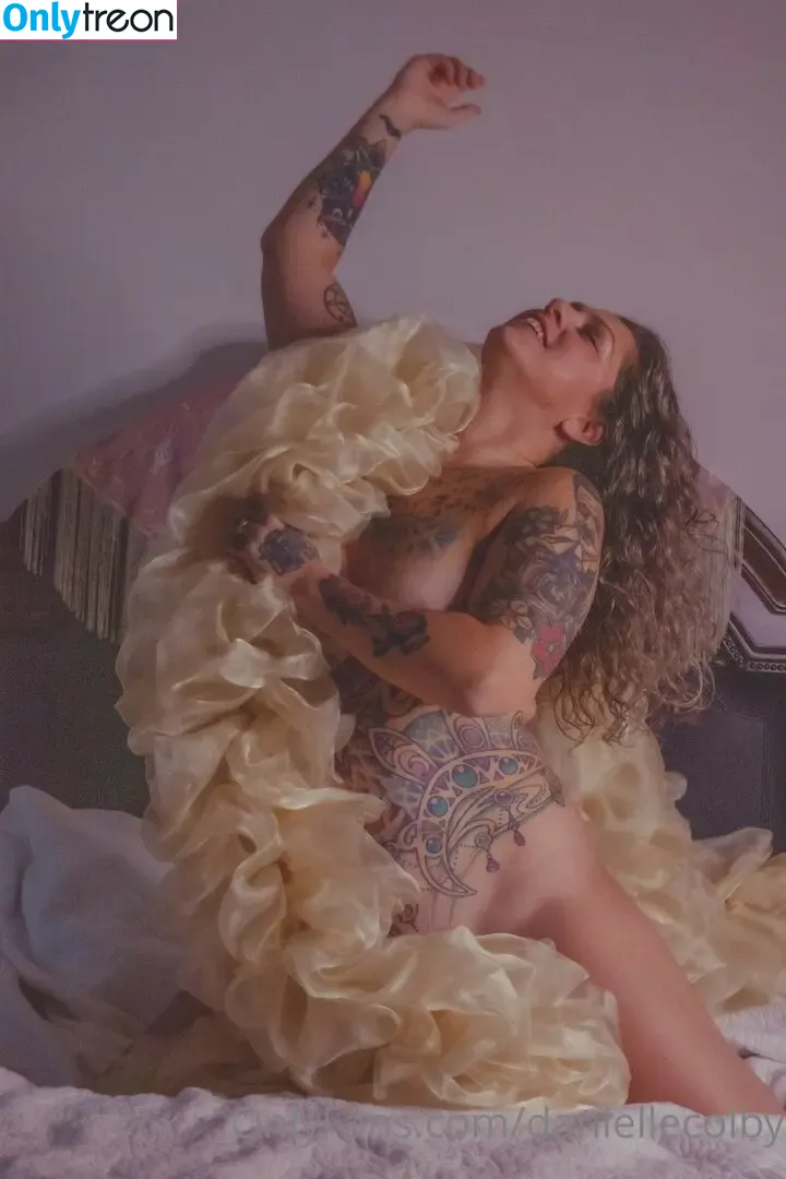 Danielle Colby nude photo #0568 (DanielleColby / daniellecolbyamericanpicker)