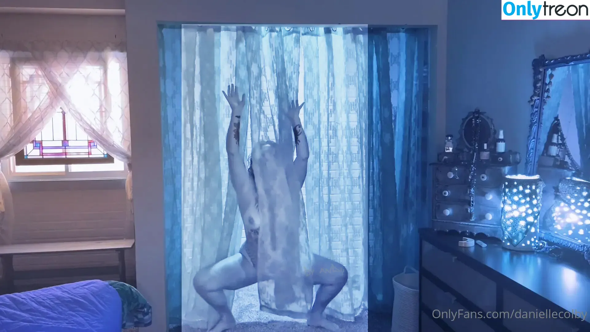 Danielle Colby nude photo #0590 (DanielleColby / daniellecolbyamericanpicker)