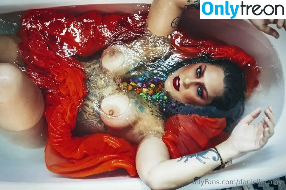 Danielle Colby nude photo #0600 (DanielleColby / daniellecolbyamericanpicker)