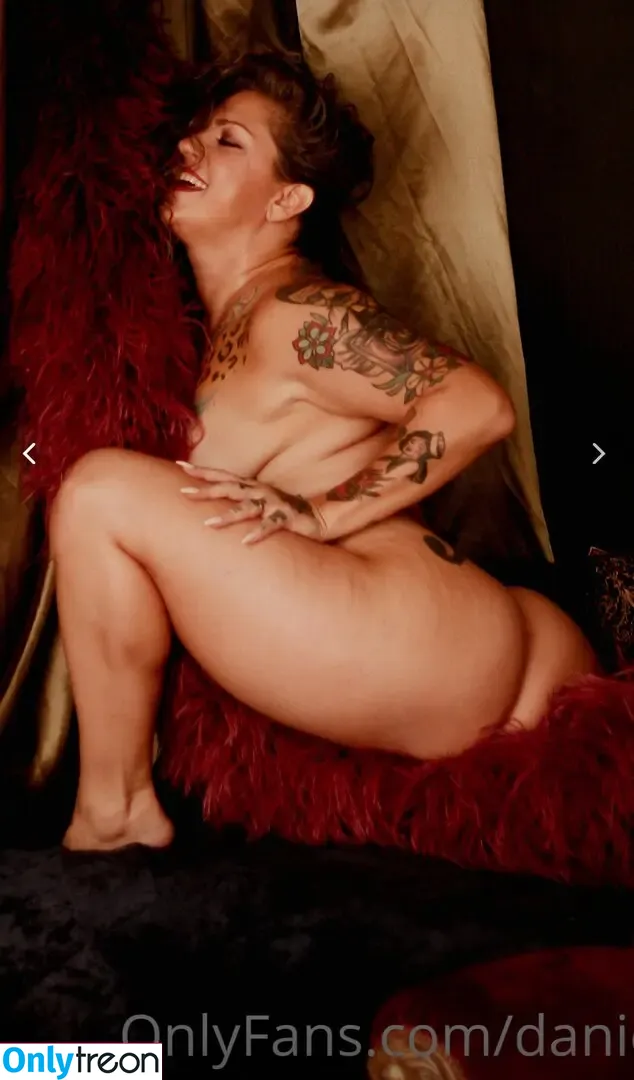 Danielle Colby nude photo #0776 (DanielleColby / daniellecolbyamericanpicker)