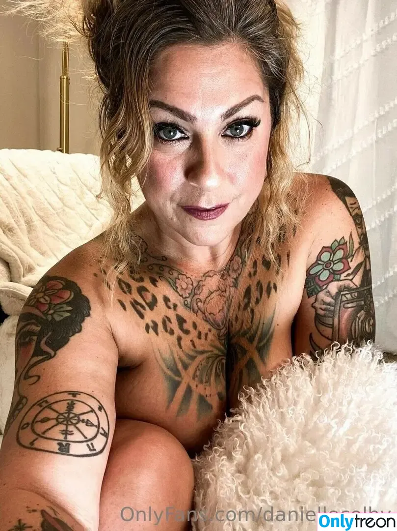 Danielle Colby nude photo #0862 (DanielleColby / daniellecolbyamericanpicker)