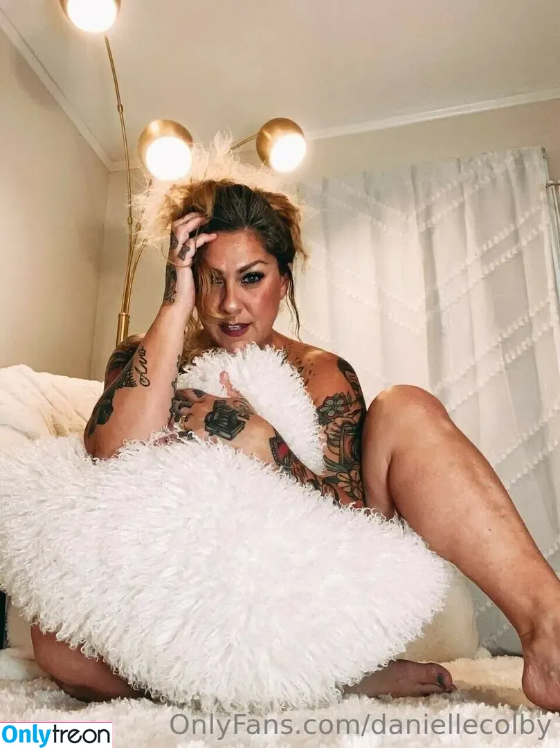 Danielle Colby nude photo #0867 (DanielleColby / daniellecolbyamericanpicker)