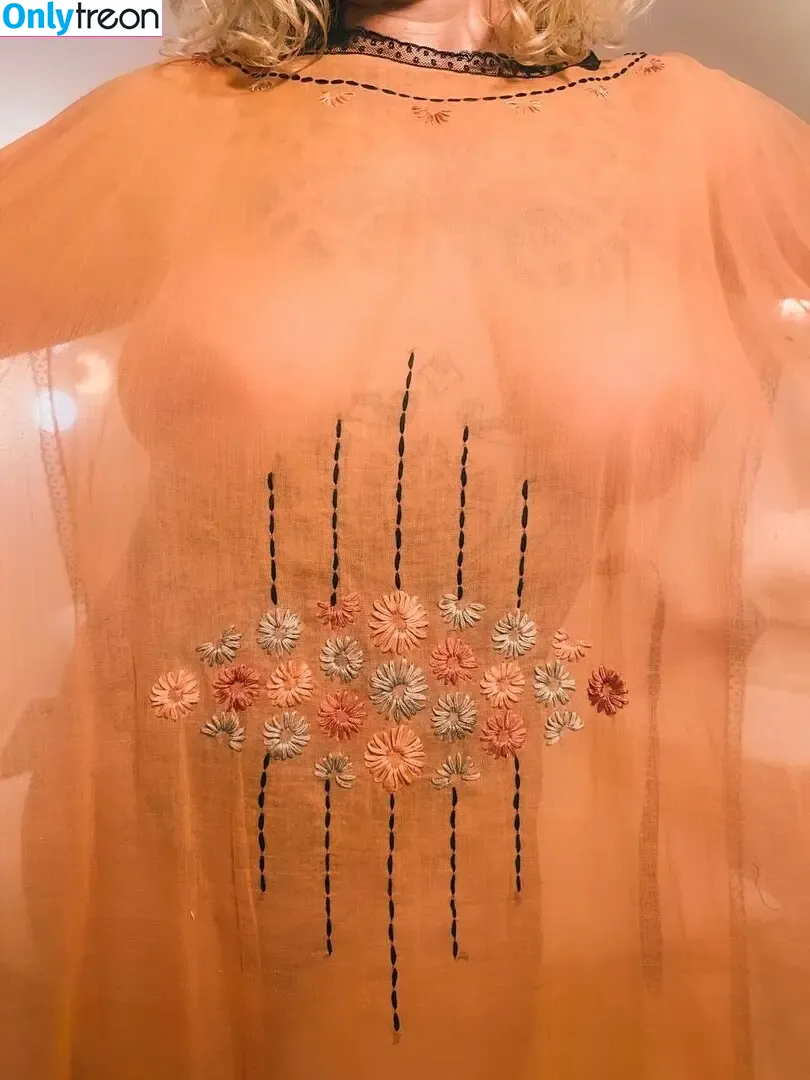 Danielle Colby nude photo #0875 (DanielleColby / daniellecolbyamericanpicker)