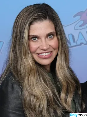 Danielle Fishel / daniellefishel nude photo #0094