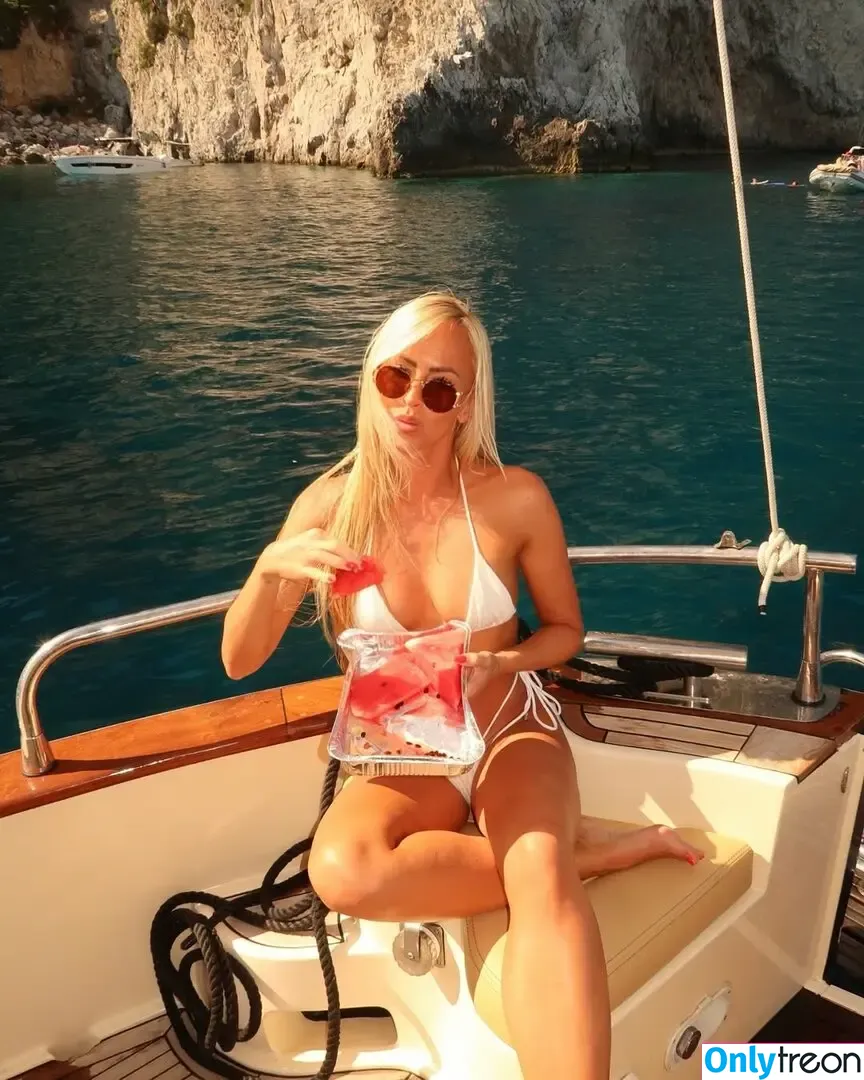 Danielle Moinet nude photo #0616 (DanielleMoinet / Summer Rae)