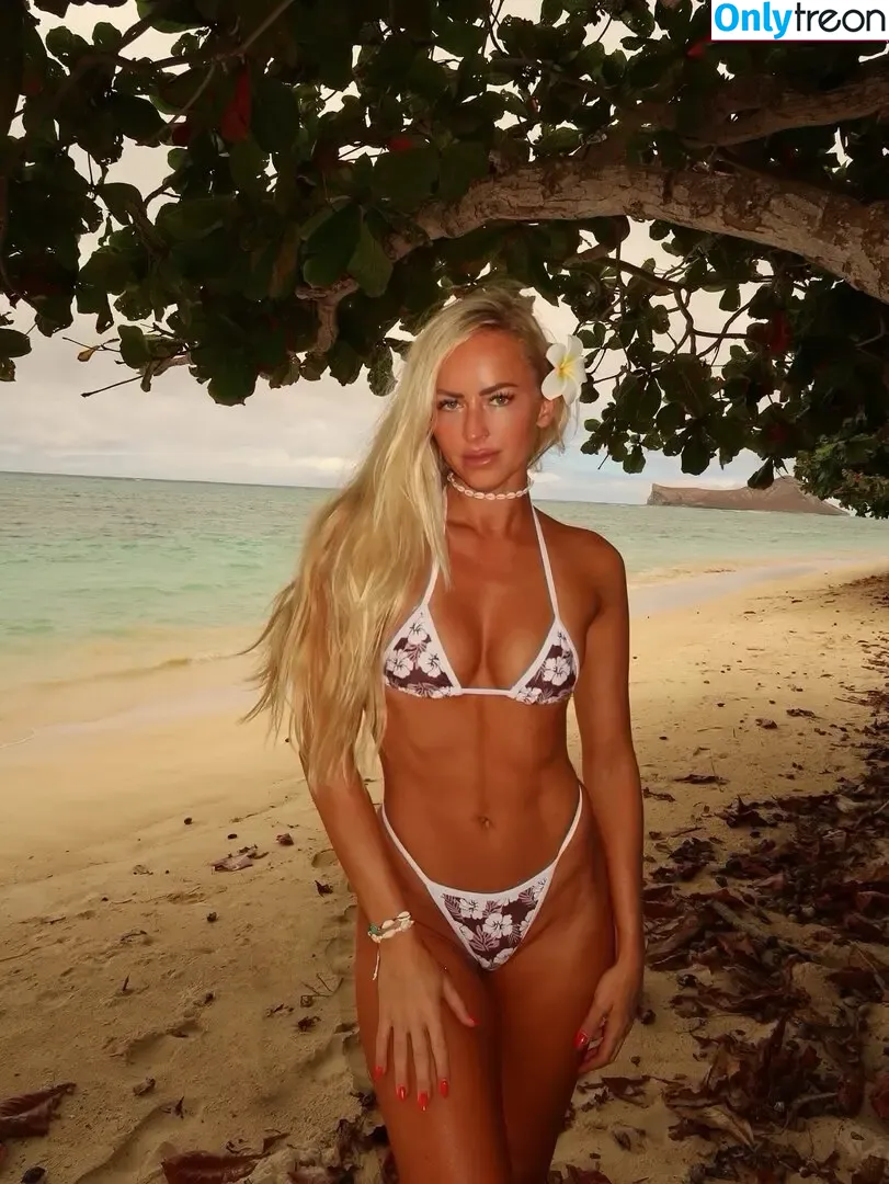 Danielle Moinet nude photo #0624 (DanielleMoinet / Summer Rae)