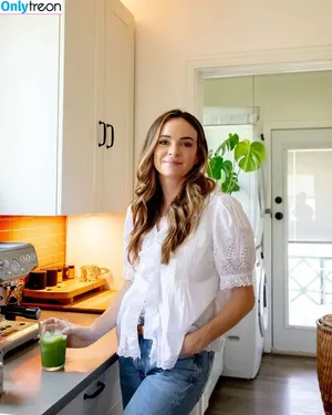 Danielle Panabaker / dpanabaker nude photo #0119