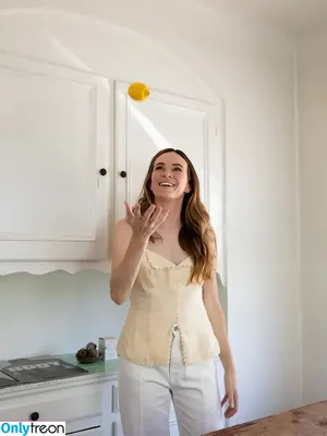 Danielle Panabaker / dpanabaker nude photo #0129