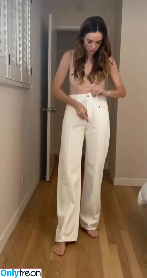 Danielle Panabaker nude photo #0131 (dpanabaker)