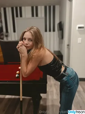 daniellee.rosee / daniellerose75 / danielleroserussell nude photo #0095