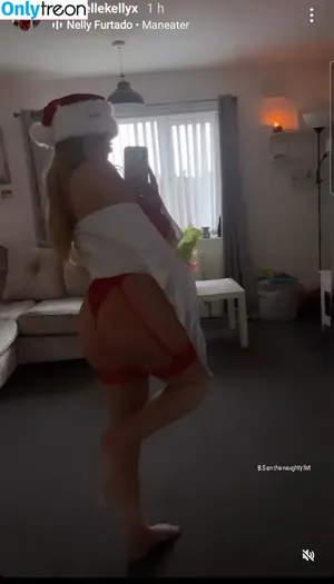 daniellekelly99 / imdaniellekelly nude photo #0005