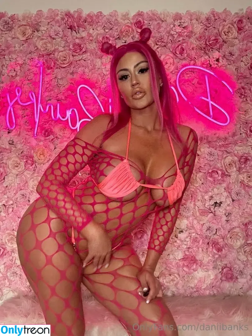 daniibanks nude photo #0098 (danii.banks)