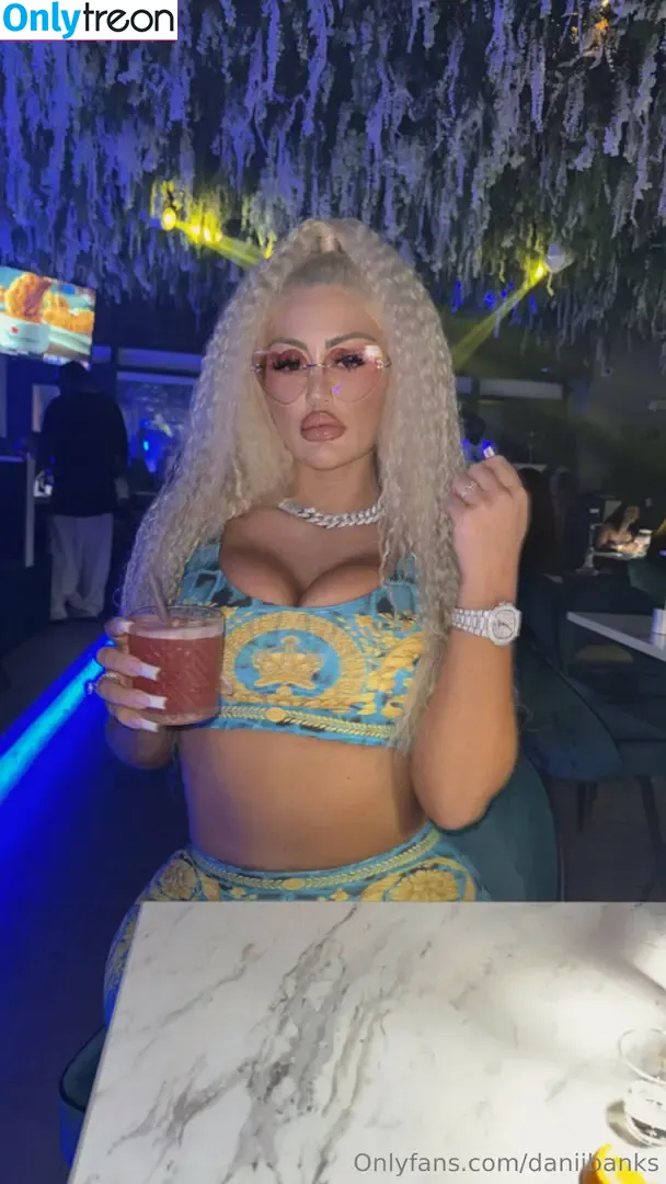 daniibanksvip nude photo #0085 (itsdaniibanks)