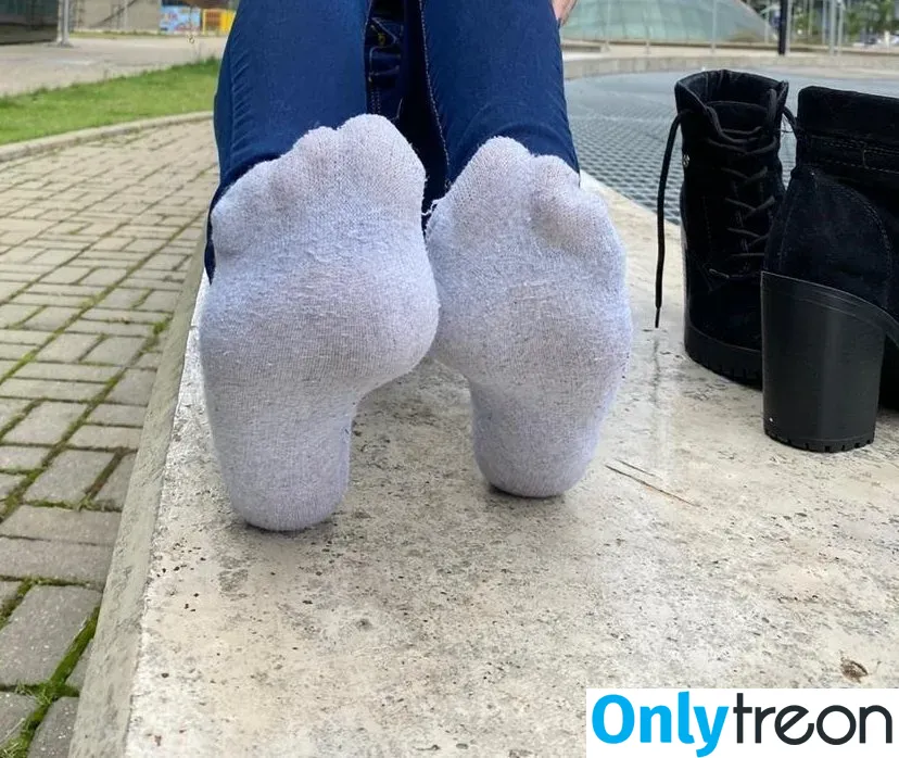 Daniitrix nude photo #0005 (Daniitrix)
