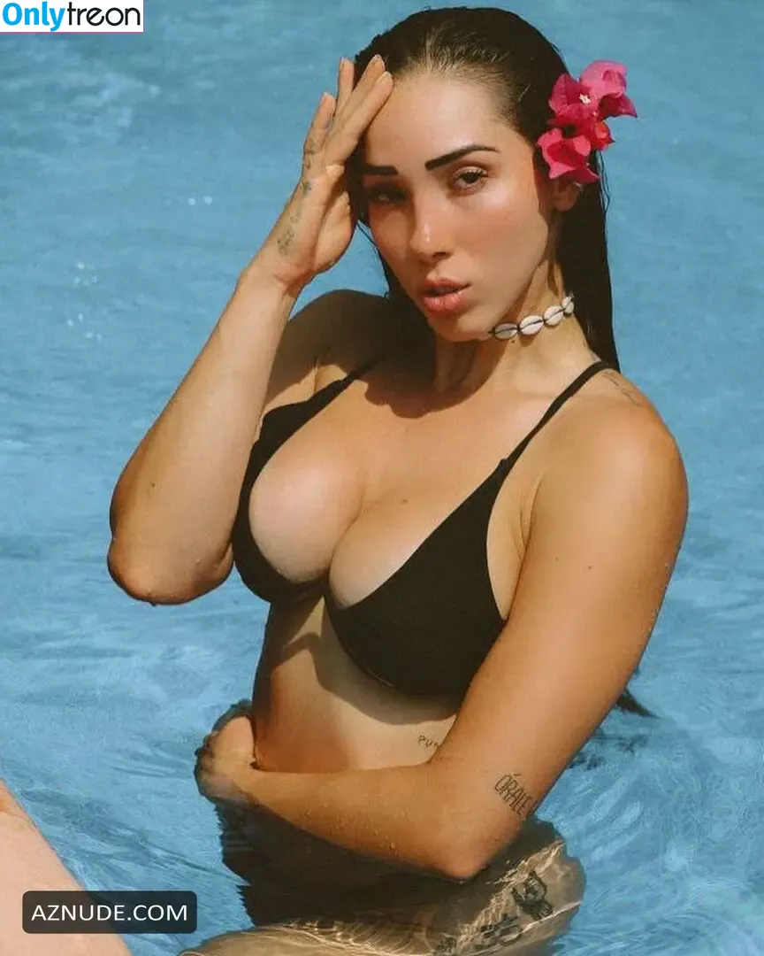 Danik Michelle nude photo #0003 (Danik Michelle)