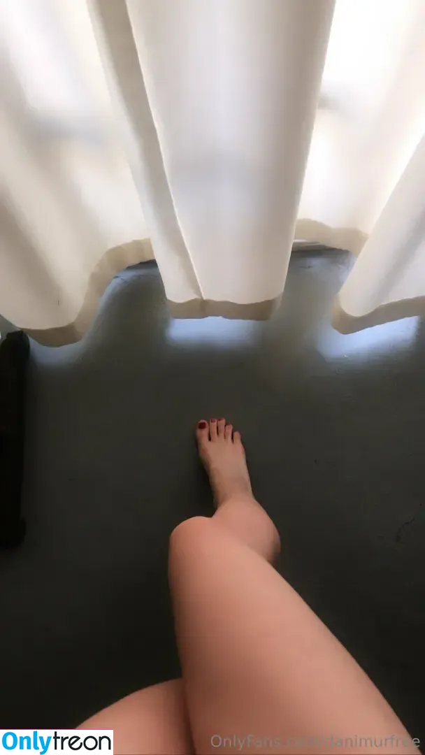 danioverfree nude photo #0017 (danifreewildlife)