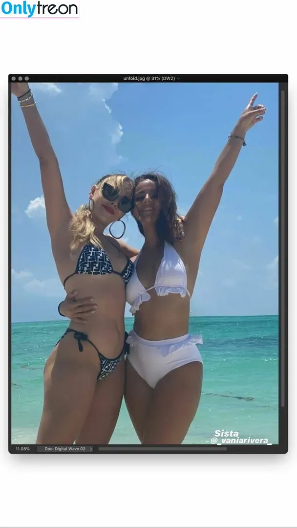 Danna Paola nude photo #0103 (danna / dannapaolaruiz)