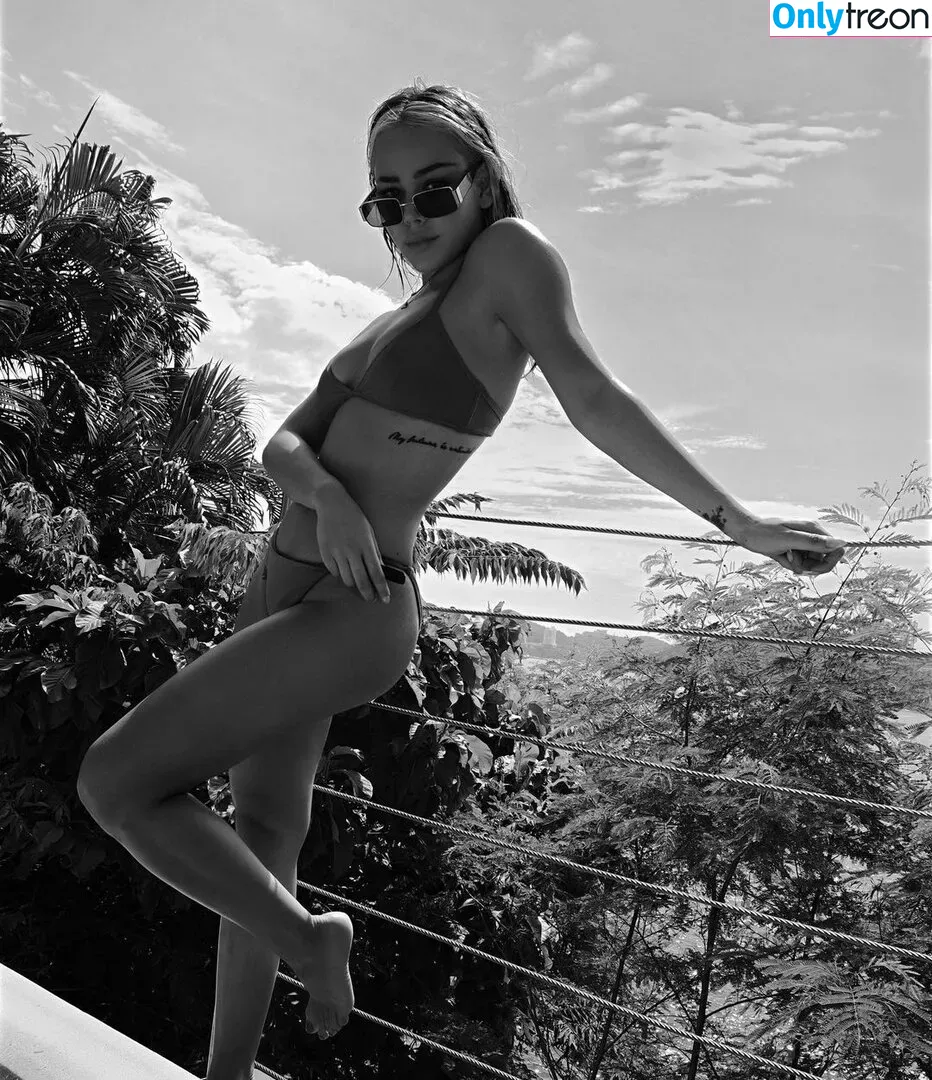 Danna Paola nude photo #0126 (danna / dannapaolaruiz)