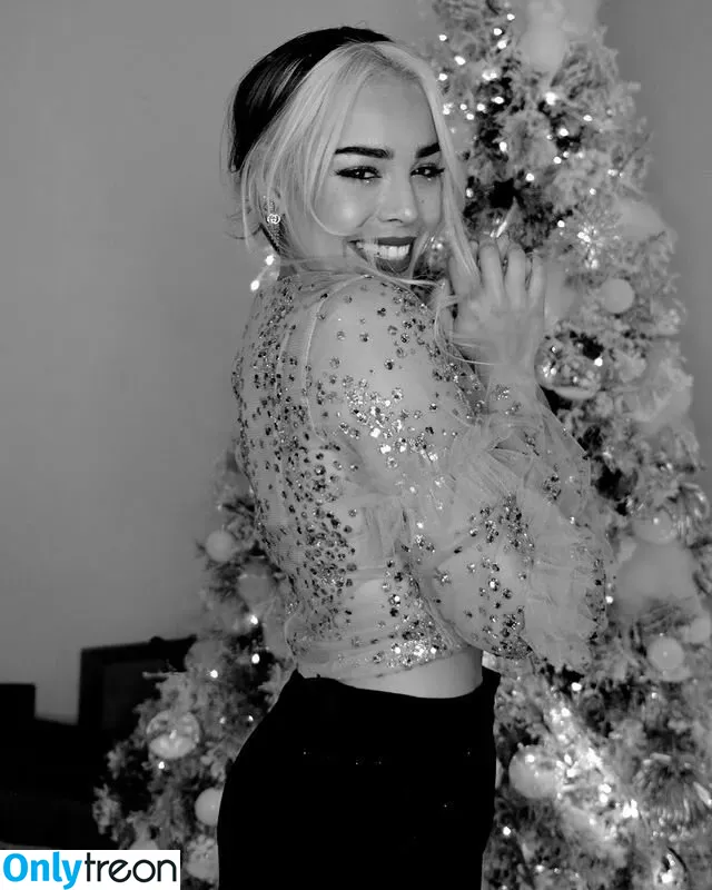 Danna Paola nude photo #0137 (danna / dannapaolaruiz)