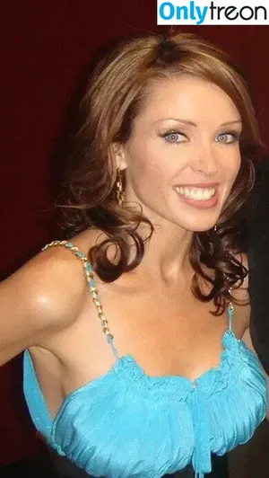 Danni Minogue / danniiminogue nude photo #6653