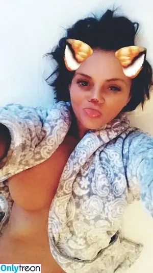 Danniella Westbrook / danniellawestbrook_73 / fooking_cunt / westbrookdanni nude photo #0285