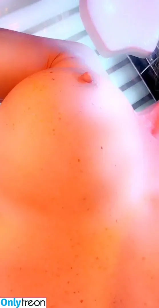 Danniella Westbrook nude photo #0024 (danniellawestbrook_73 / fooking_cunt / westbrookdanni)