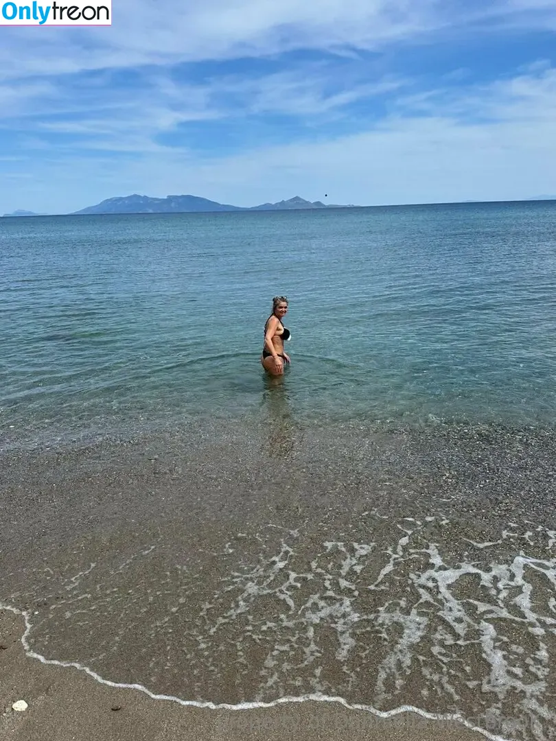 Danniella Westbrook nude photo #0247 (danniellawestbrook_73 / fooking_cunt / westbrookdanni)