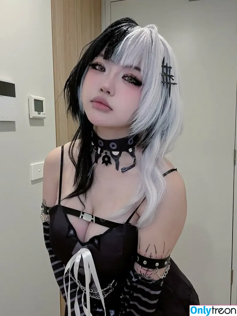 Daph ASMR nude photo #0225 (daphnii)