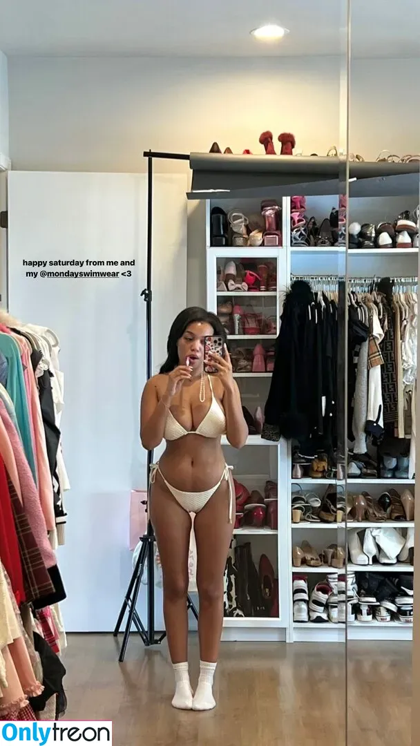 Daphne Blunt nude photo #0002 (daphneblunt)
