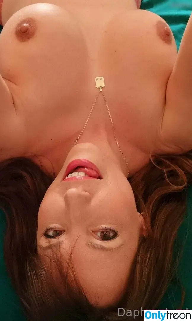 Daphne Laat nude photo #0001 (daphnelaat / daphnelaat2021)