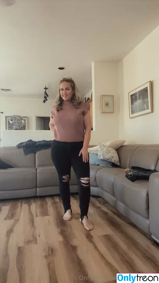 daphnewest nude photo #0115 (daphnewest)