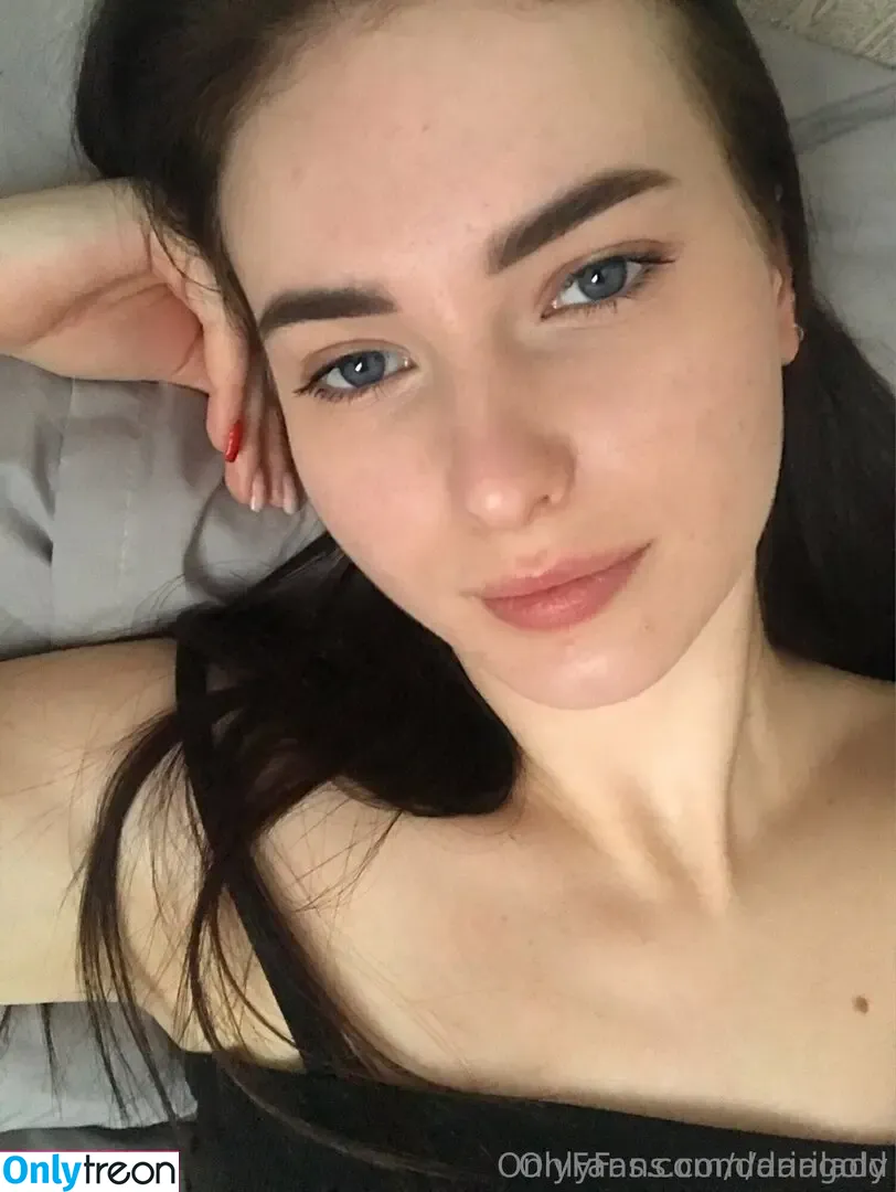 dariagold nude photo #0023 (dariagoldnyc)