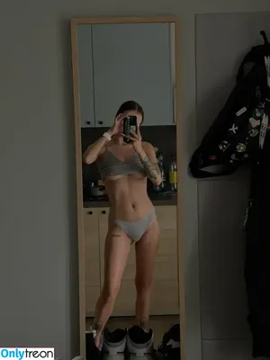darina_cat / dura_durnaya_daria / kyivski_kotik nude photo #0021