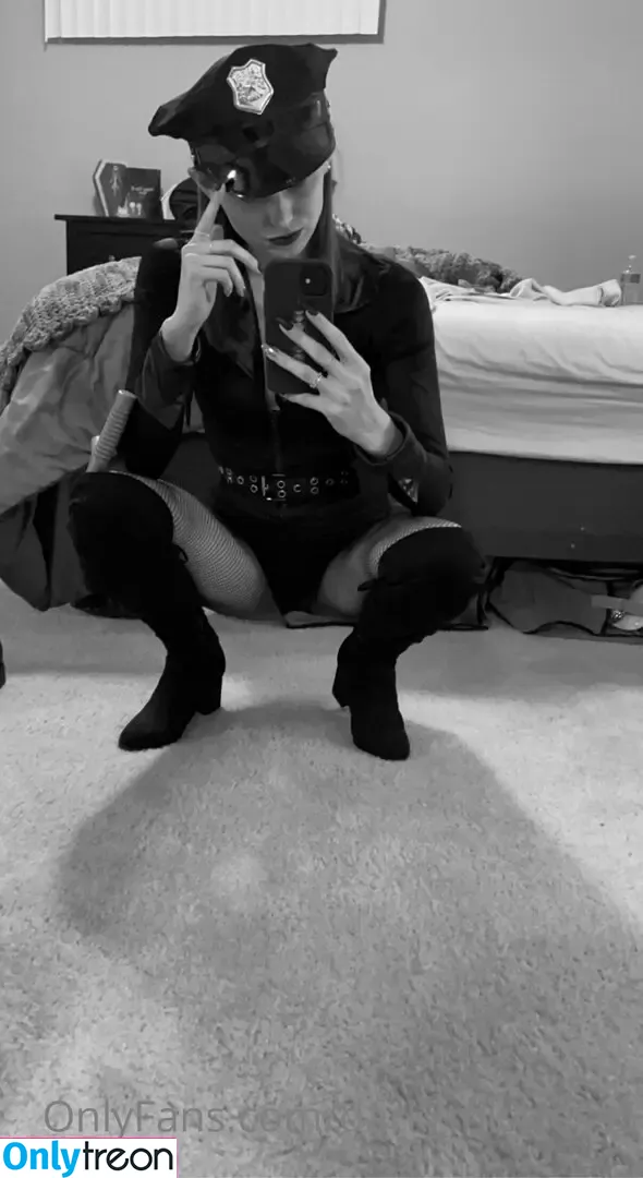 dark_mistress5 nude photo #0002 (_anastasiya.v__)