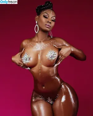 Darkbeauty2020 / Dutchbanks / darkbeauty2024 nude photo #0016