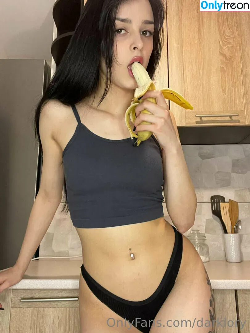 darklory nude photo #0074 (darklaurie / lory19_00)