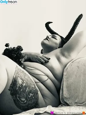darkvenusbbw / youngblackbabyjesus nude photo #0101