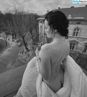 Dasha Astafieva / da_astafieva nude photo #0008