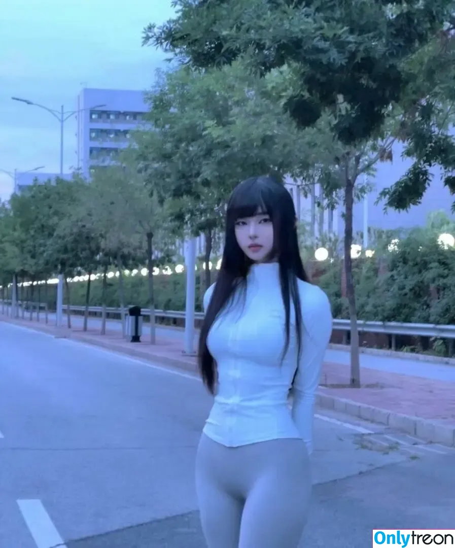 Daturakisses nude photo #0243 (Sacha Wang)