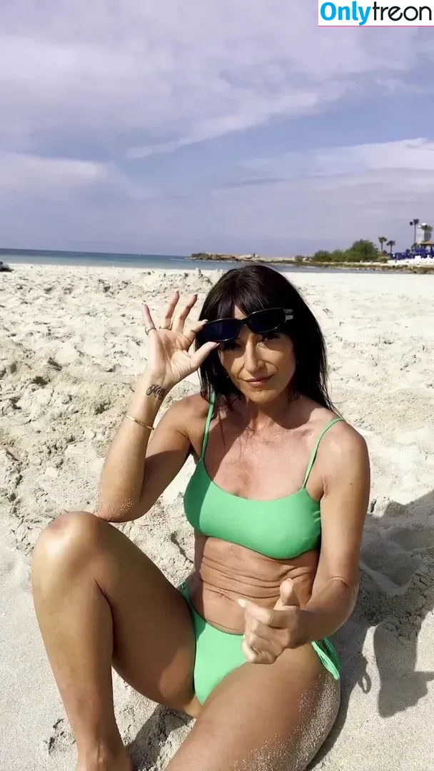 Davina McCall nude photo #0212 (davinamccall)