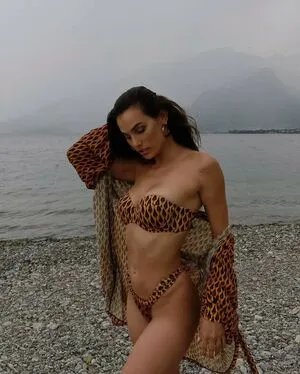 Dayane Mello / Fazenda / dayanemello / dayanemelloreal nude photo #0037