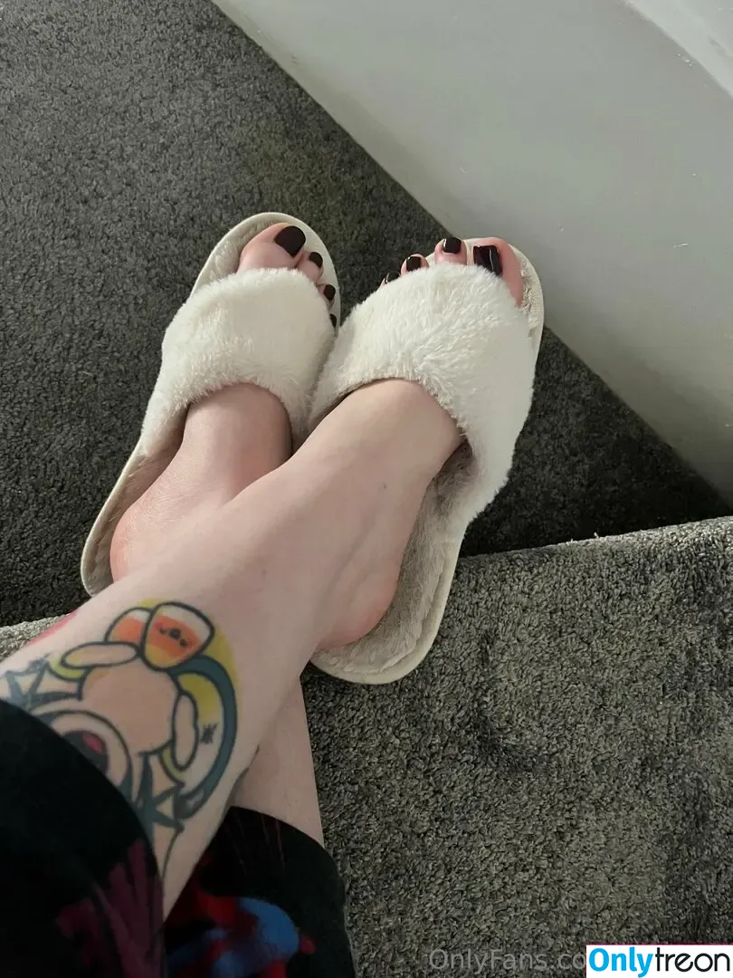 dbzgoth nude photo #0154 (dbzgothbecca)