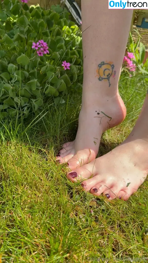 dbzgoth nude photo #0166 (dbzgothbecca)